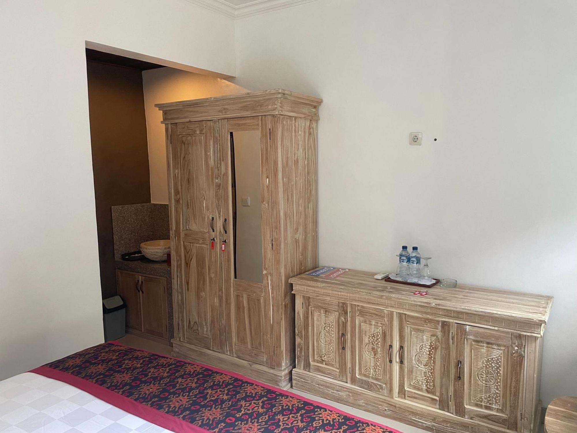 Nivaluma Hotel Ubud  Exterior photo