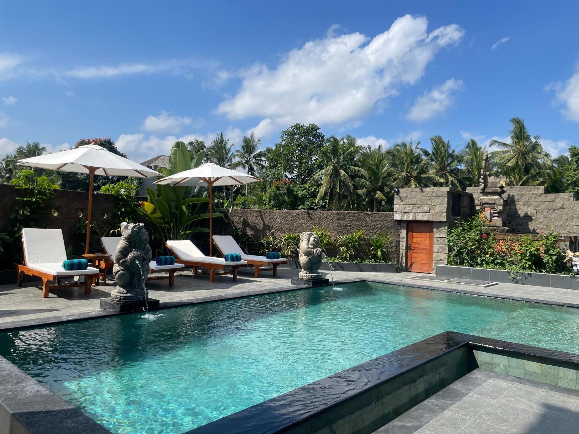 Nivaluma Hotel Ubud  Exterior photo