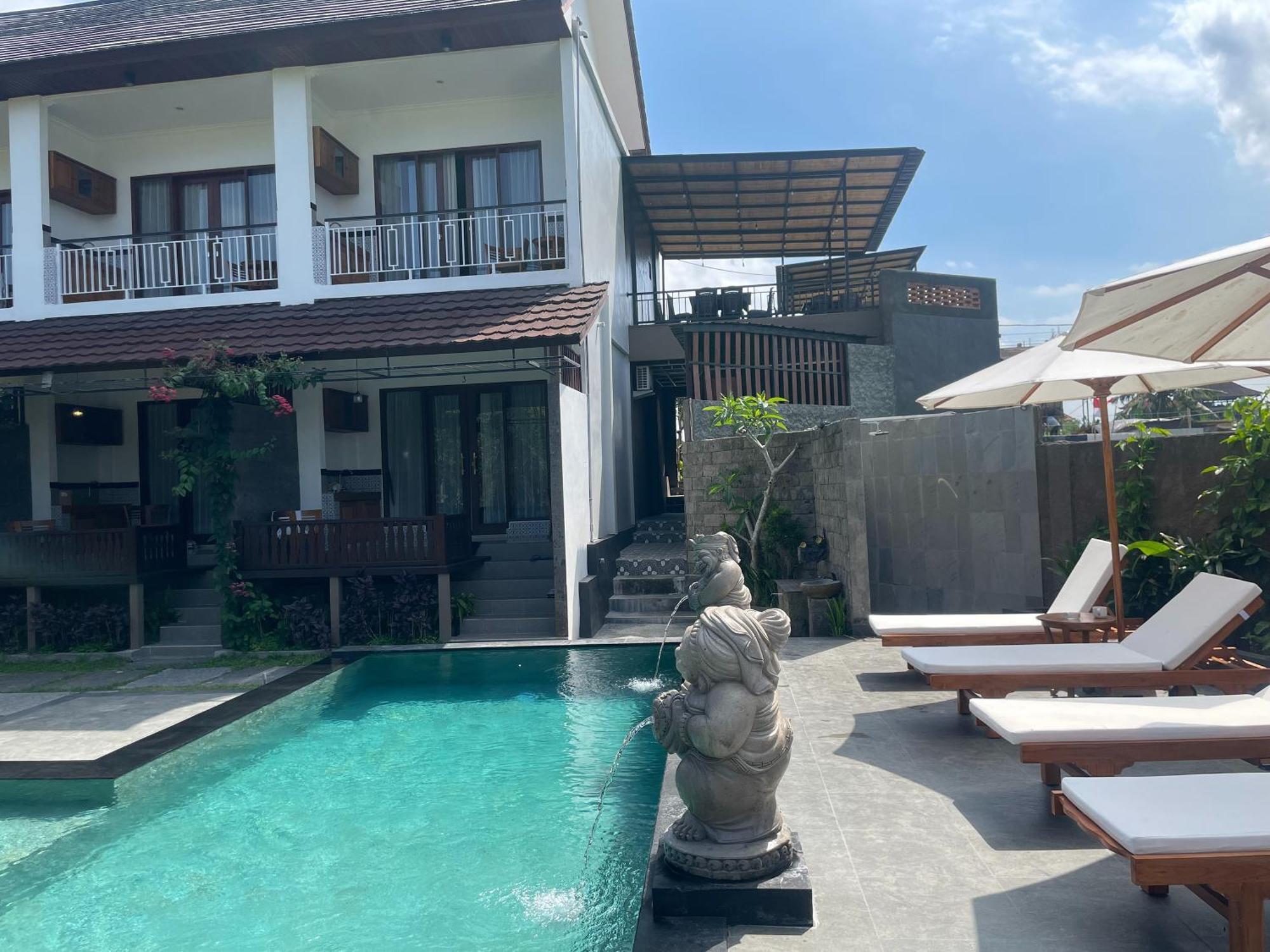 Nivaluma Hotel Ubud  Exterior photo
